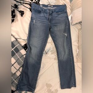Levi’s Straight Jeans